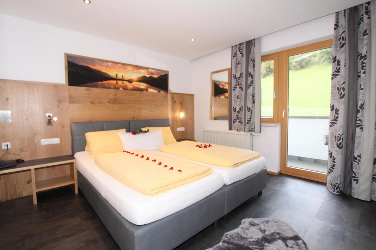 Gaestehaus Alpina St. Anton am Arlberg Eksteriør bilde