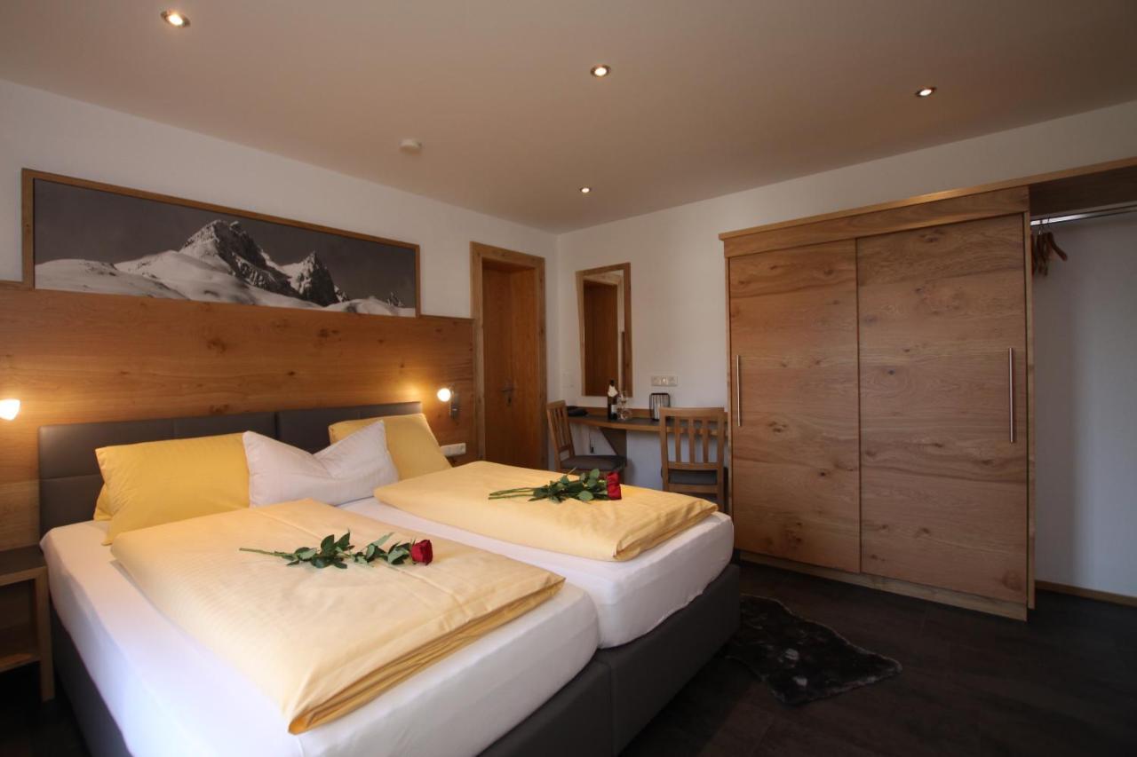 Gaestehaus Alpina St. Anton am Arlberg Eksteriør bilde