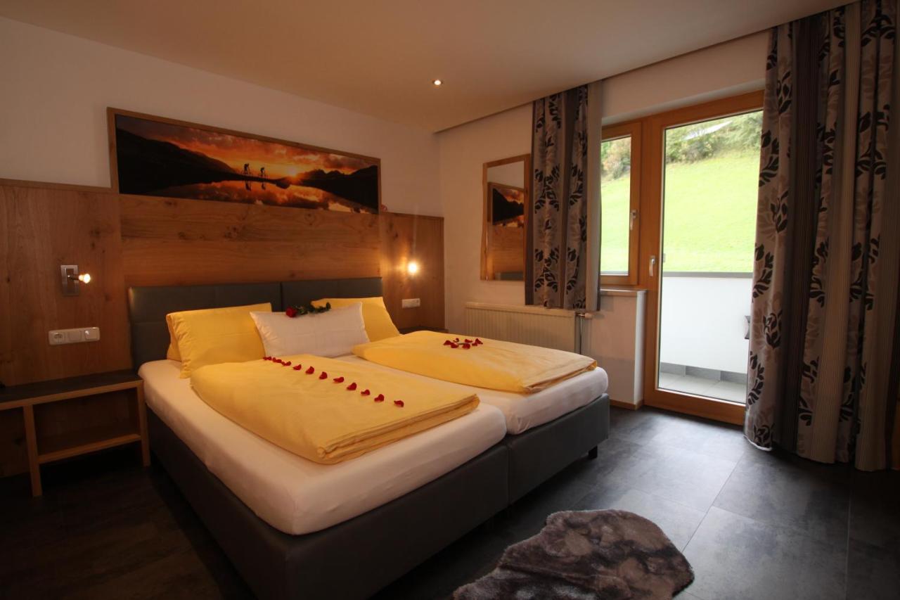 Gaestehaus Alpina St. Anton am Arlberg Eksteriør bilde