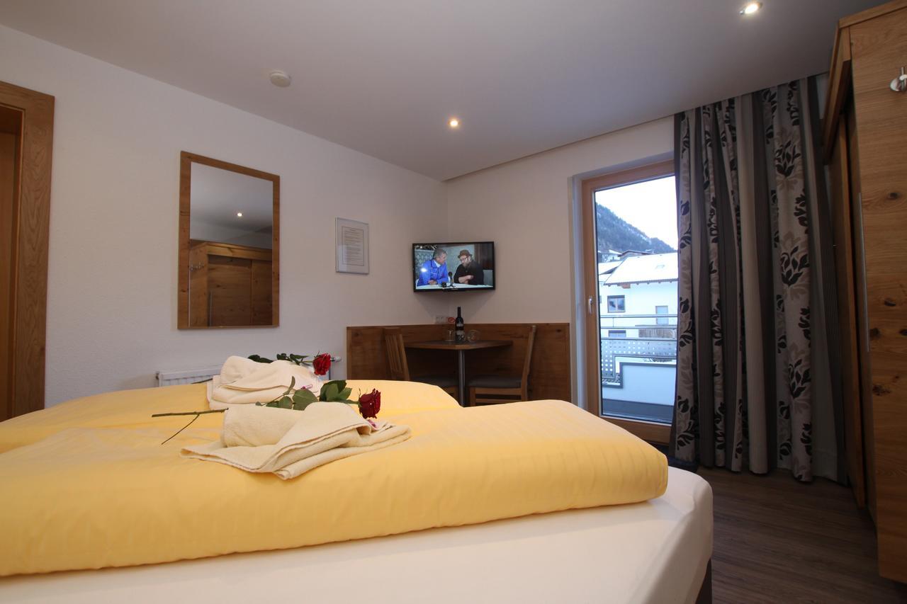 Gaestehaus Alpina St. Anton am Arlberg Eksteriør bilde