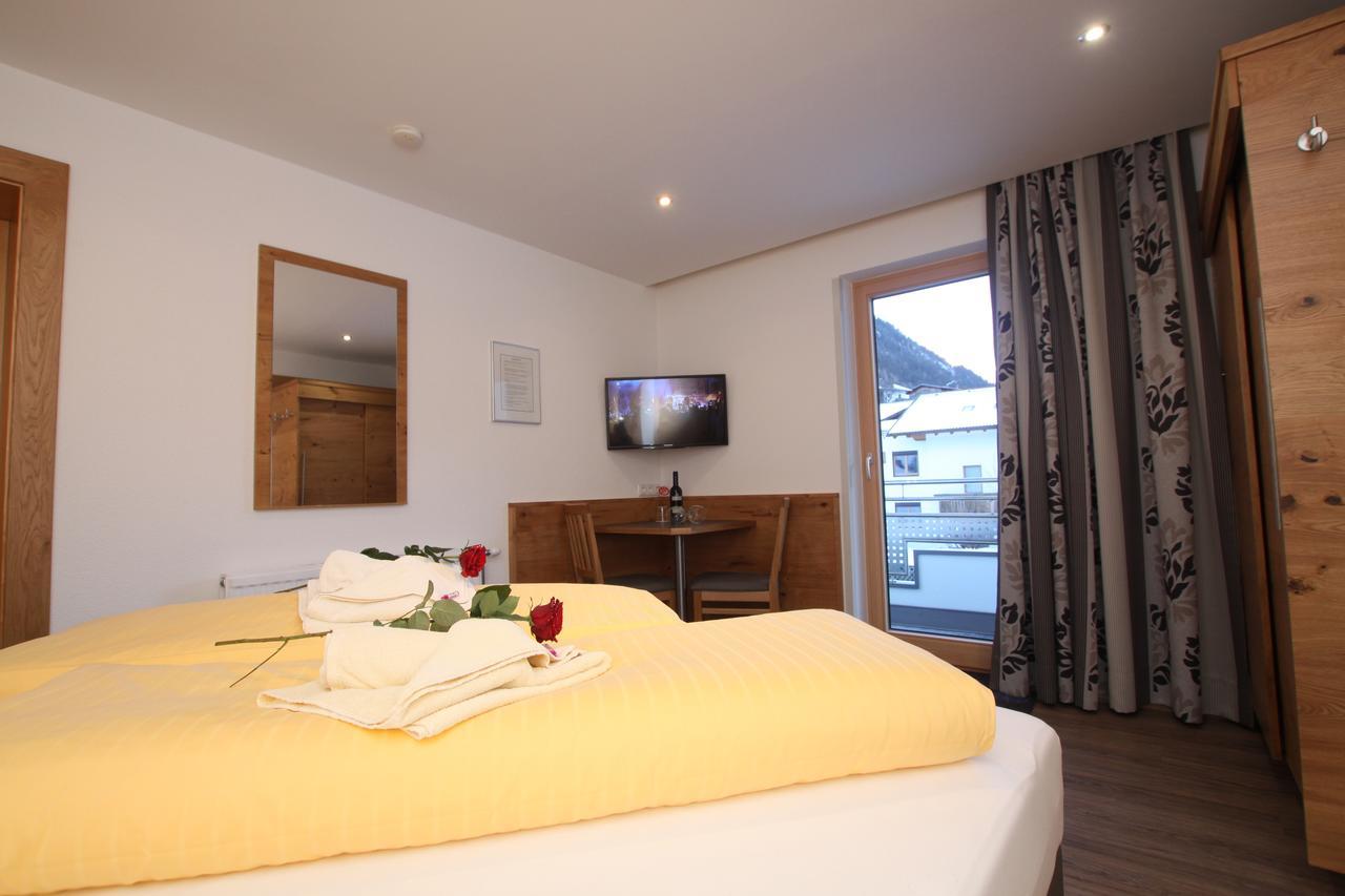 Gaestehaus Alpina St. Anton am Arlberg Eksteriør bilde