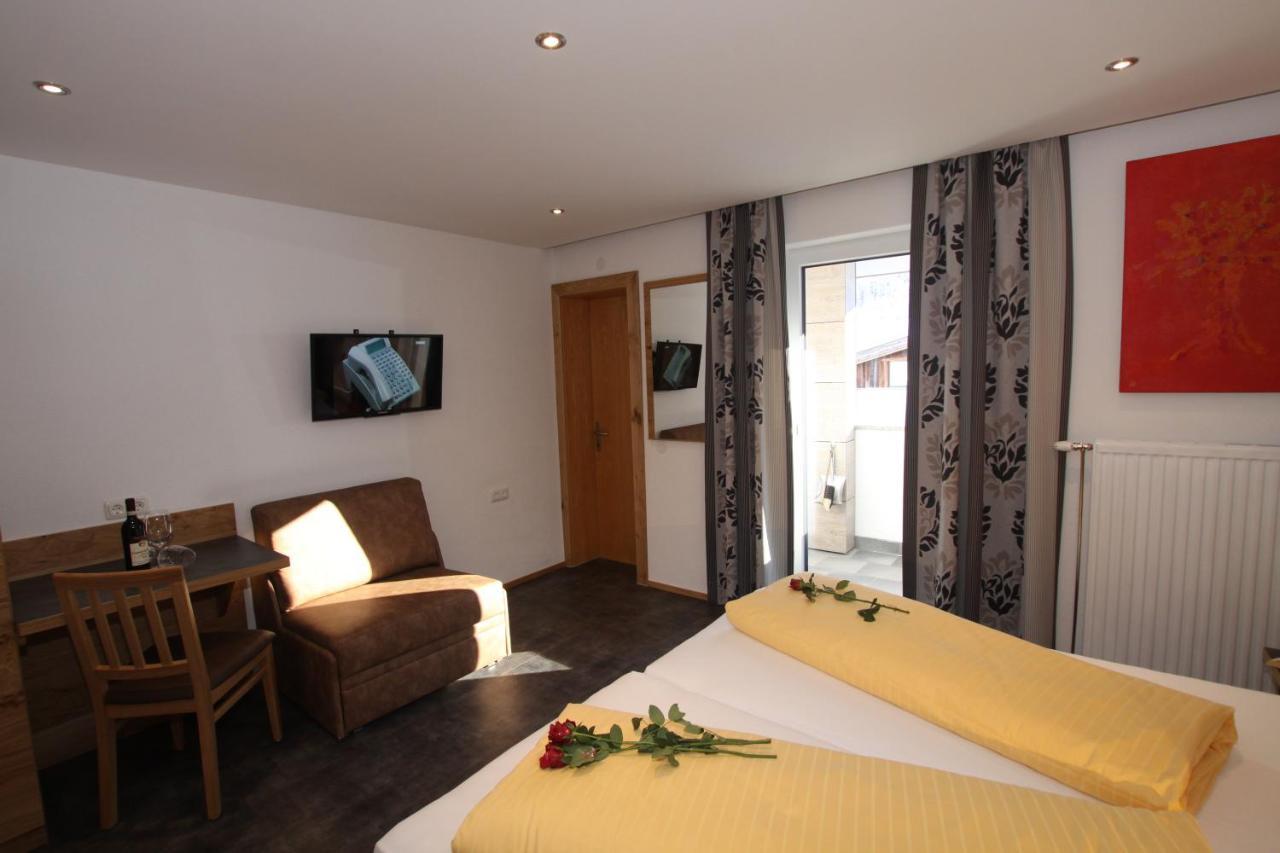 Gaestehaus Alpina St. Anton am Arlberg Eksteriør bilde