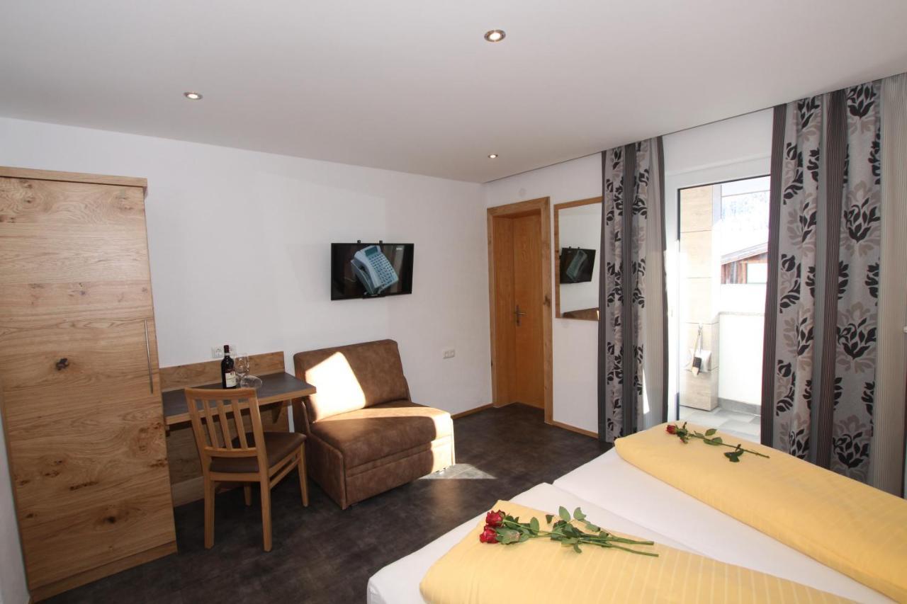 Gaestehaus Alpina St. Anton am Arlberg Eksteriør bilde